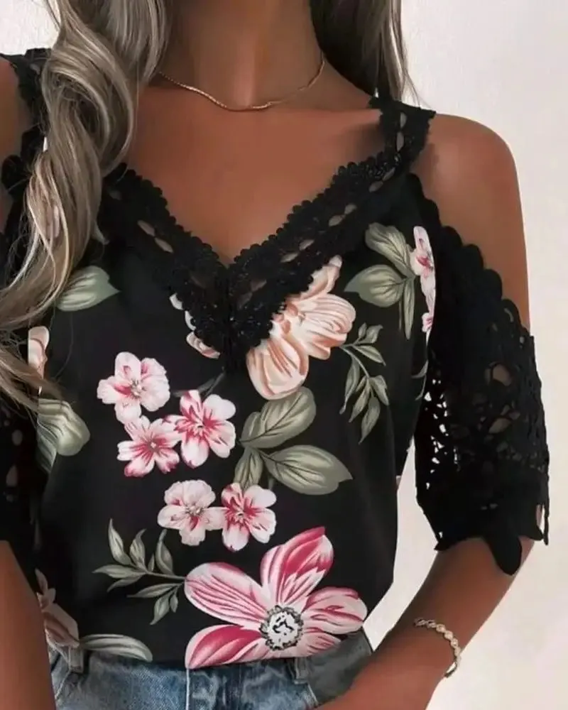 Deanwangkt - Floral Print Off The Shoulder Lace Patch Top