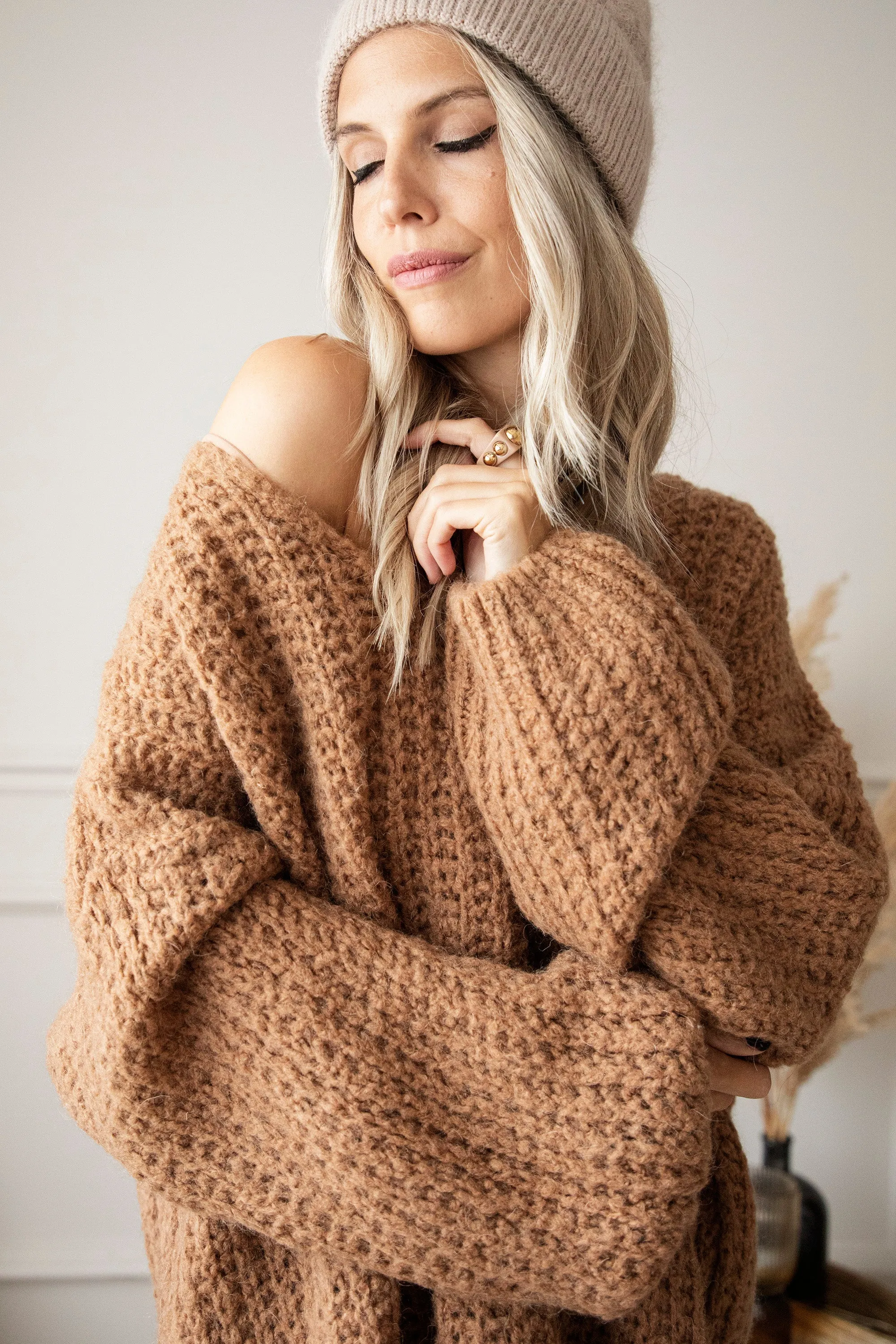 Extra Long, Extra Cozy Camel - Trui