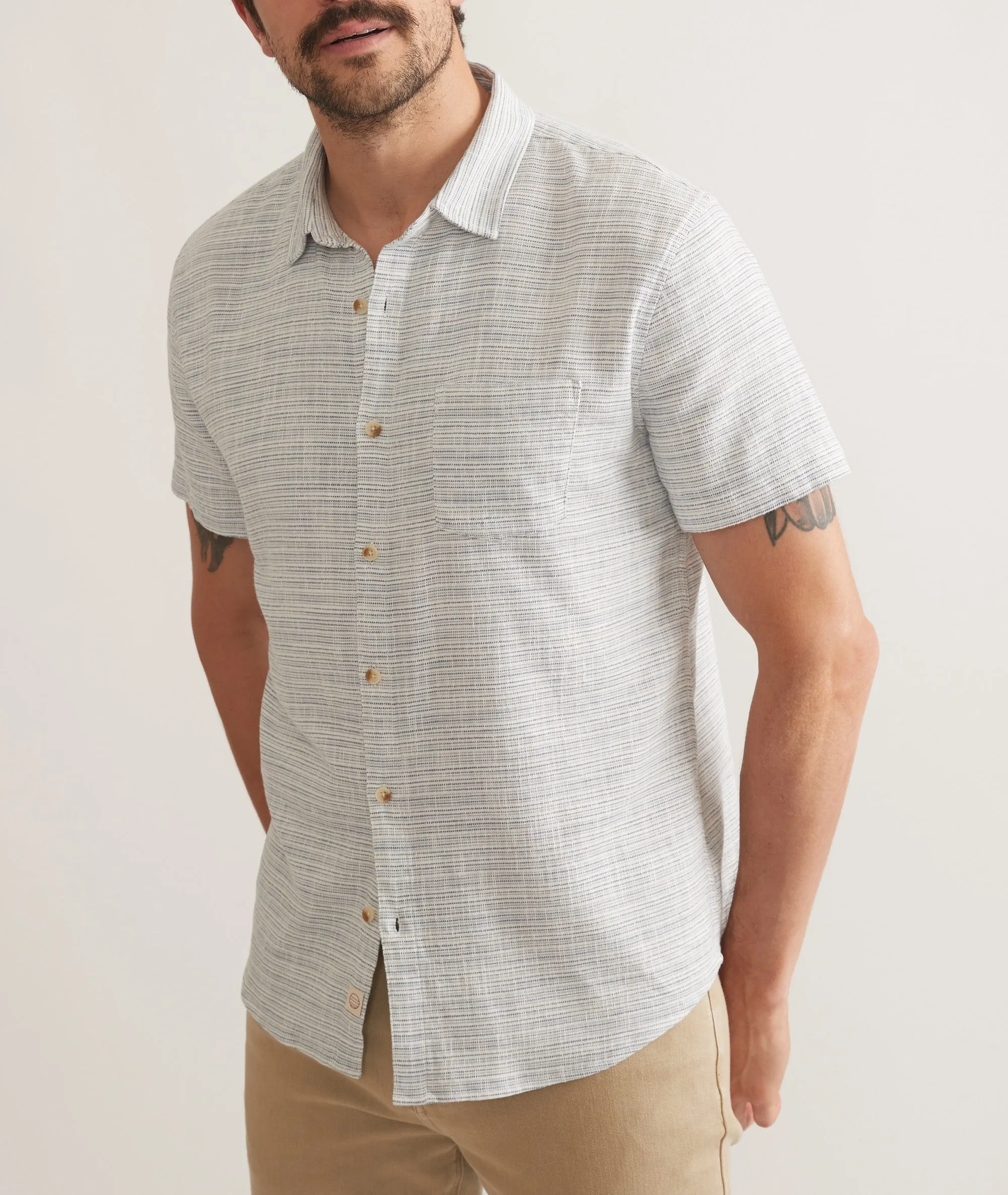 Marine Layer Stretch Selvage Short Sleeve Shirt in Blue Mini Stripe