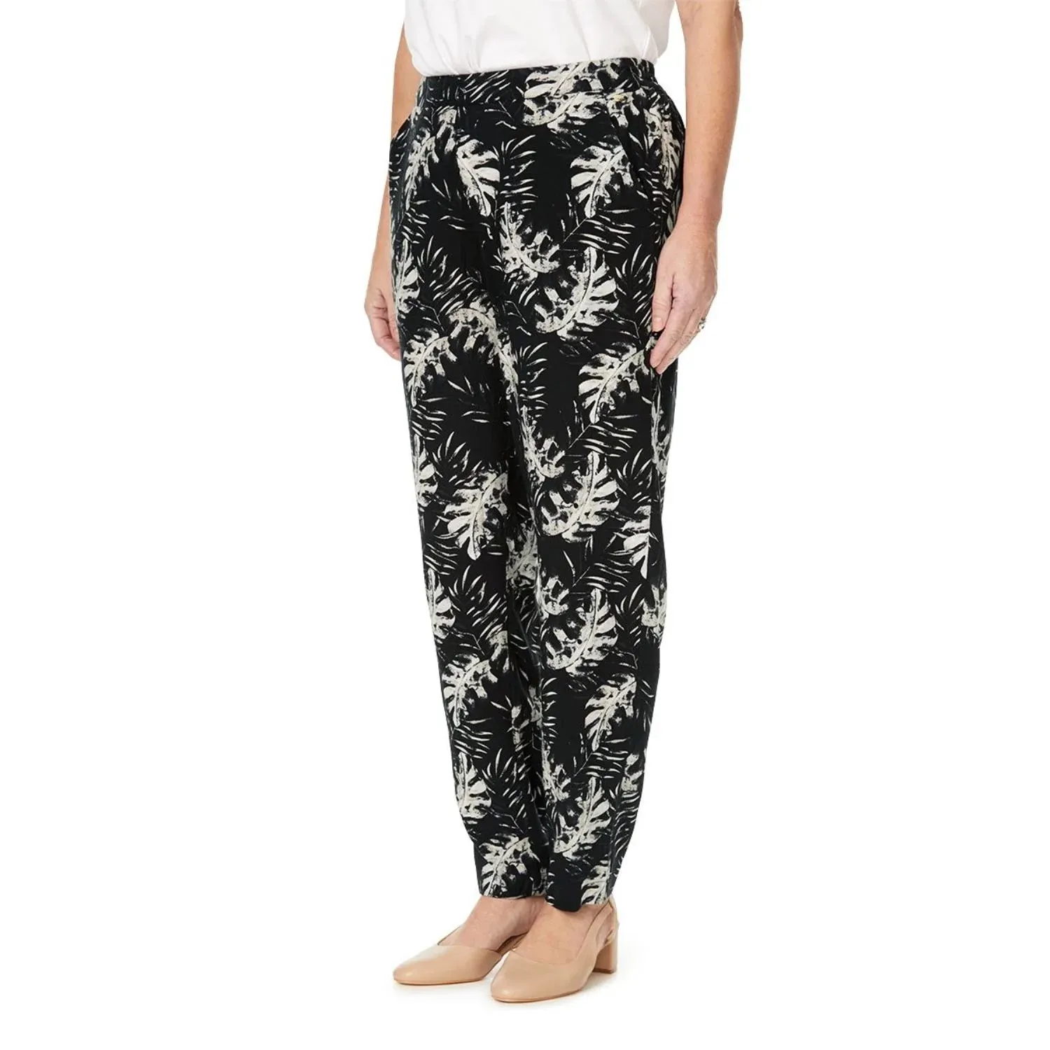 TIGI 18/20 Black Monstrera Leaf All Over Print Trouser